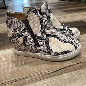 Snake print wedge sneakers